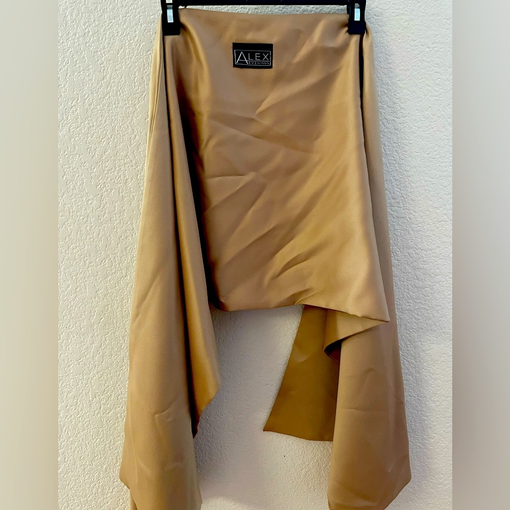 Alex Evenings Silk Shoulder throw
